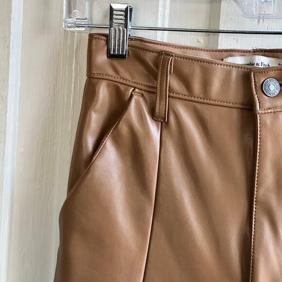 Abercrombie & Fitch Vegan Leather The Skinny Ultra High Split Hem Rise Pants - Picture 4 of 10